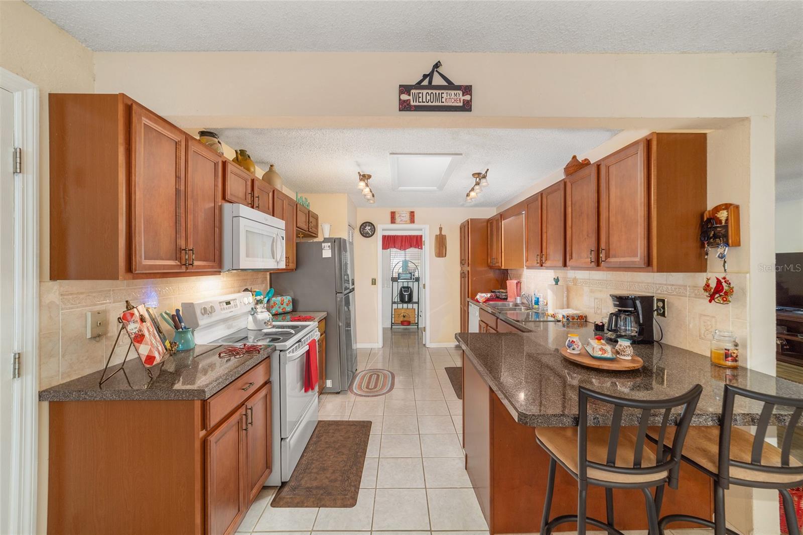 ON TOP OF THE WORLD - Residential