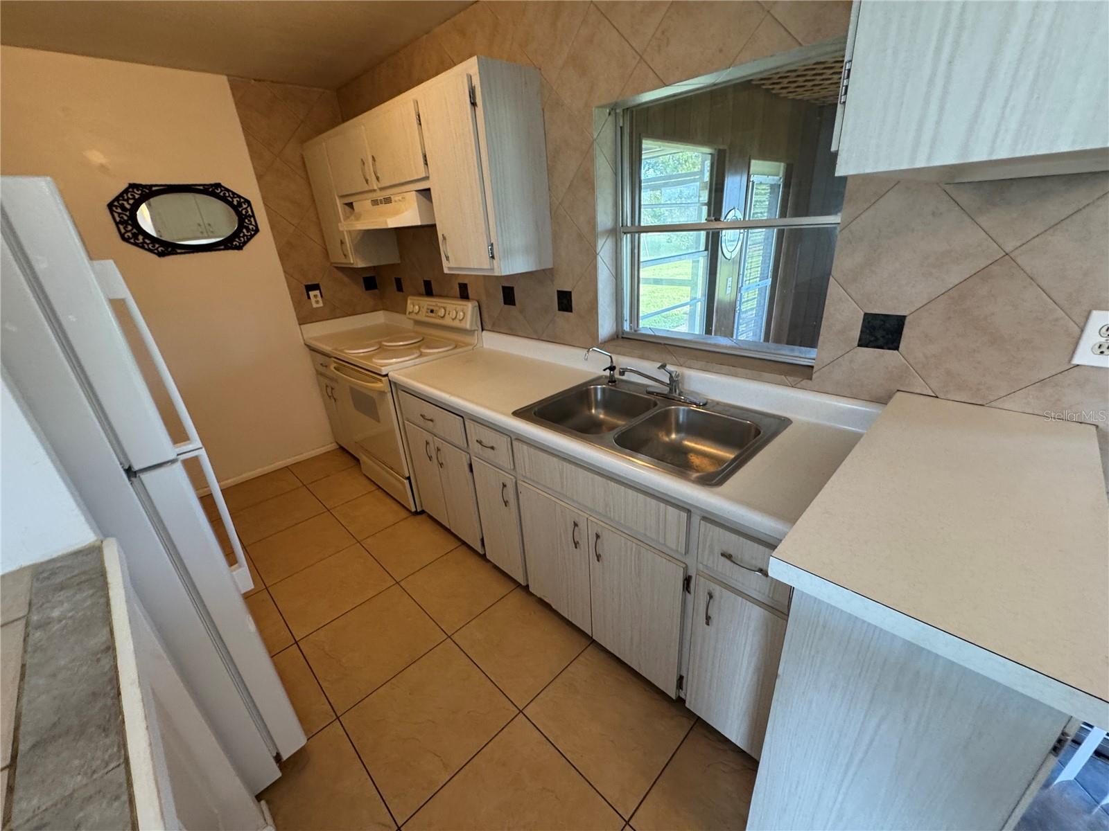 PORT CHARLOTTE SEC 51 01 - Residential Lease