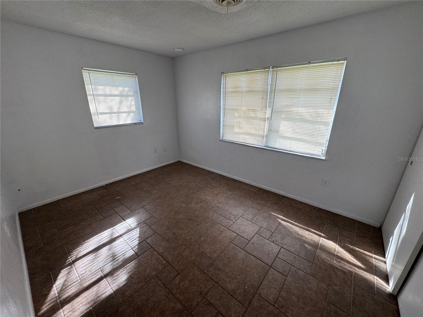 PORT CHARLOTTE SEC 51 01 - Residential Lease
