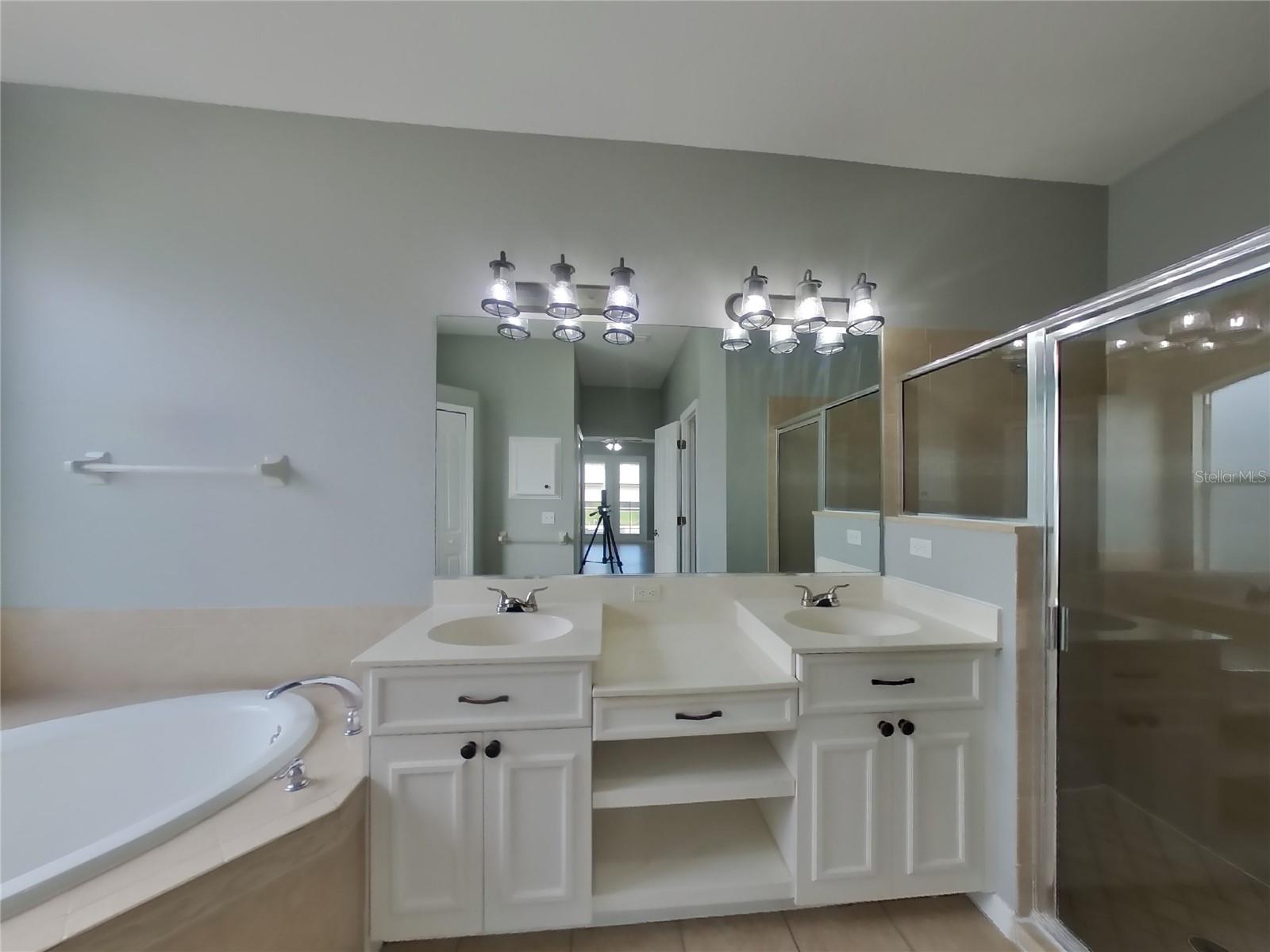 PORT CHARLOTTE SUB 05 - Residential Lease