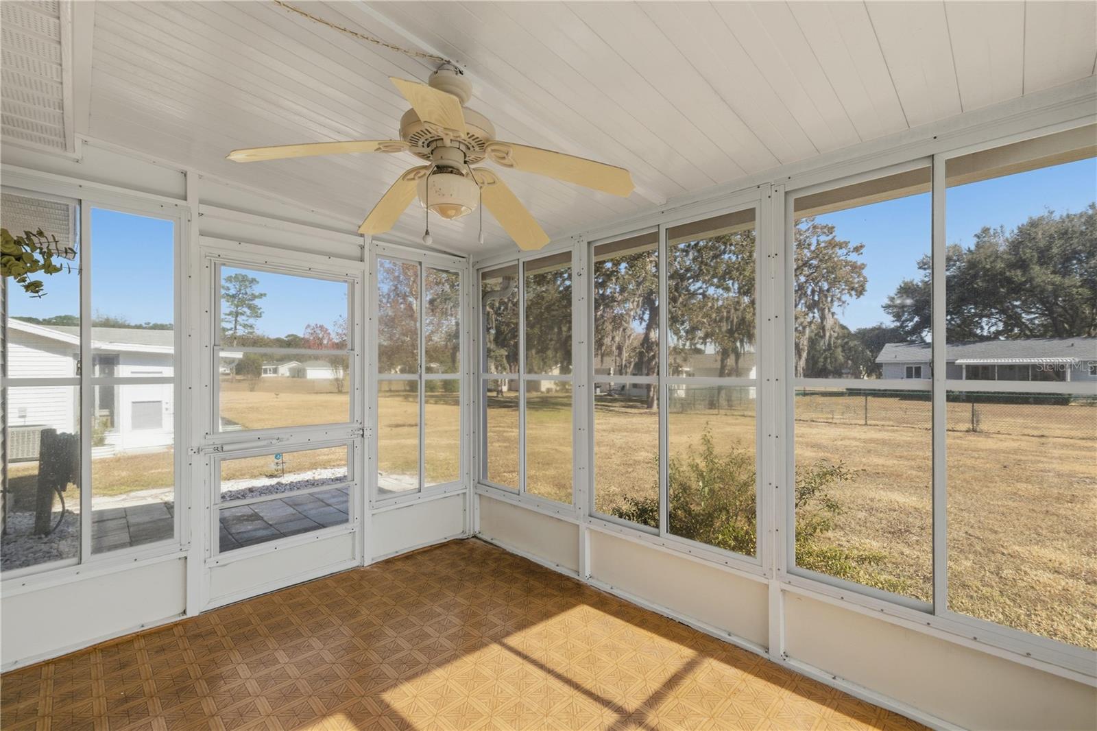 PALM CAY UN 02 - Residential