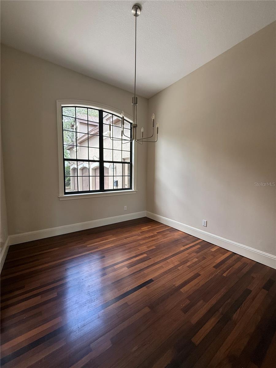 SEVILLE CHASE - Residential Lease