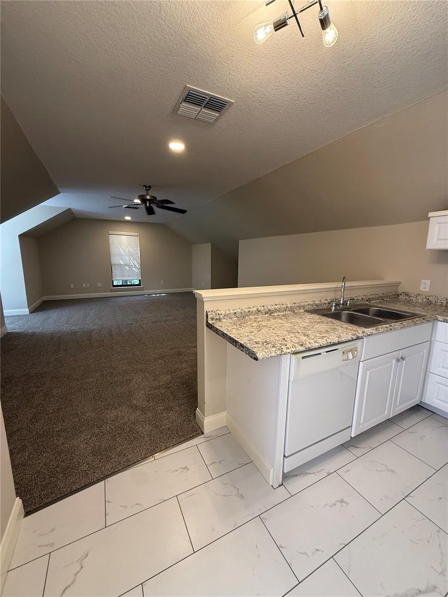 SEVILLE CHASE - Residential Lease