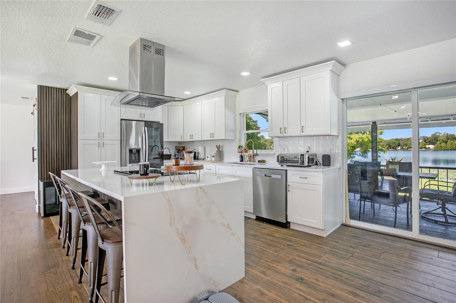 960 STRATHMORE DRIVE