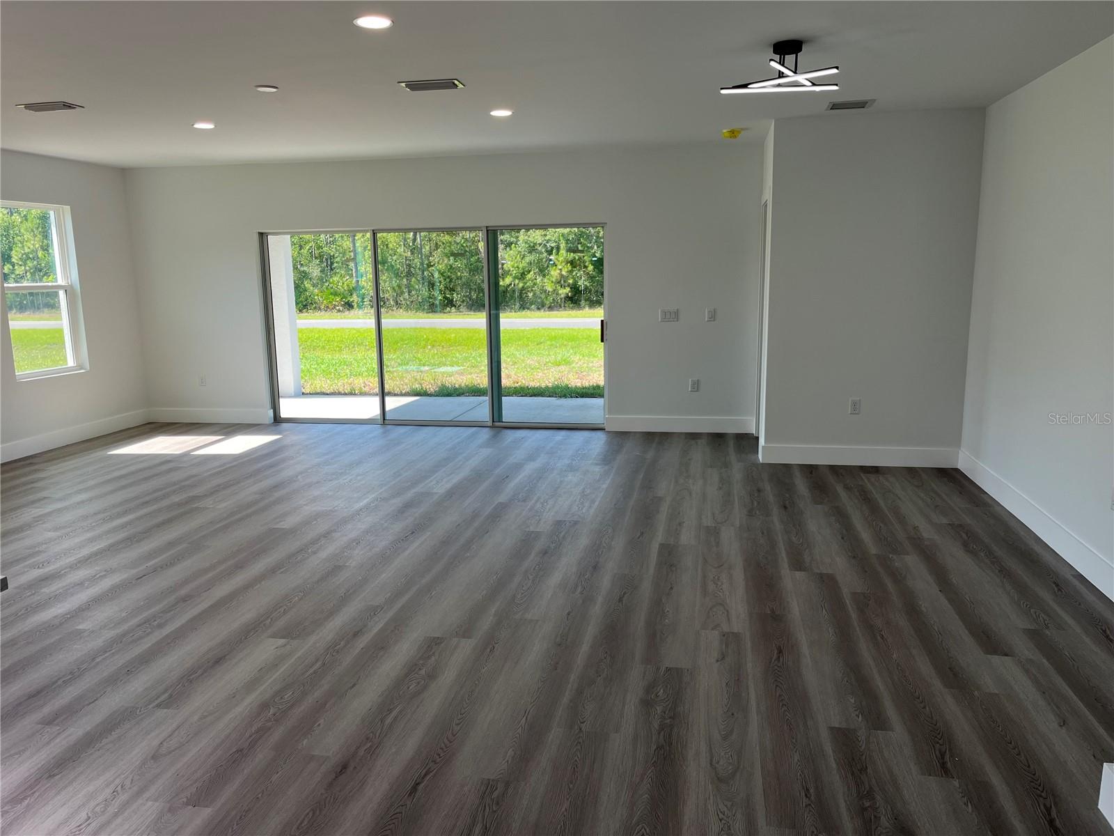 202 BROMWICH DRIVE