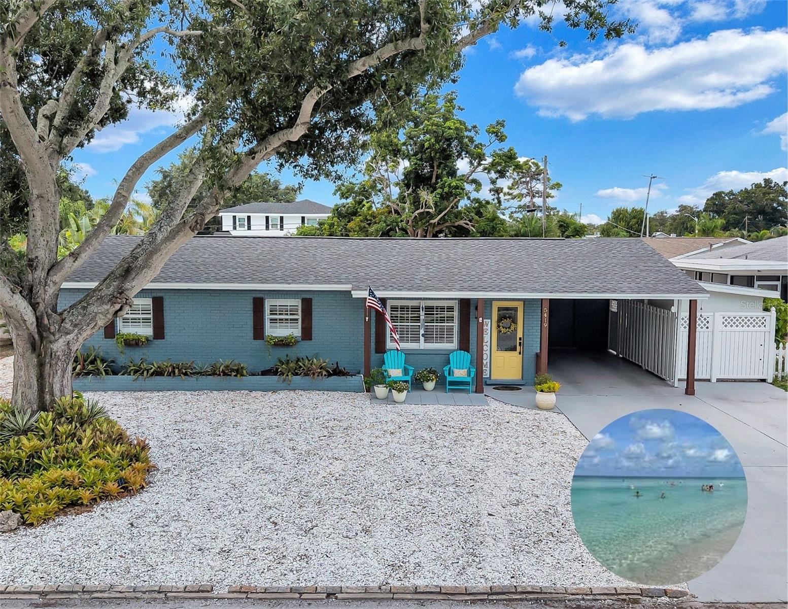 Turn-Key 3 Bed / 2 Bath Home on Oversized Lot – Just Minutes from the Beach!
Don’t miss this beautifully updated 3-bedroom, 2-bathroom home located just 5 minutes from Palma Sola Beach and only 7 miles to the world-famous Anna Maria Island! Sitting on an oversized, minimum maintenance lot, this move-in ready gem features a brand new roof, money-saving solar panels, brand new A.C, brand new kitchen appliances, New water heater and an incredible bonus room that nearly doubles the living space—perfect for entertaining, a Football game room and so many other options on how to enhance your home with this incredible space. All updated!
Whether you're looking for a permanent residence, vacation home, or even an investment opportunity(there are no rental restrictions), this home checks all the boxes. Enjoy coastal living, with modern upgrades and unbeatable location!
