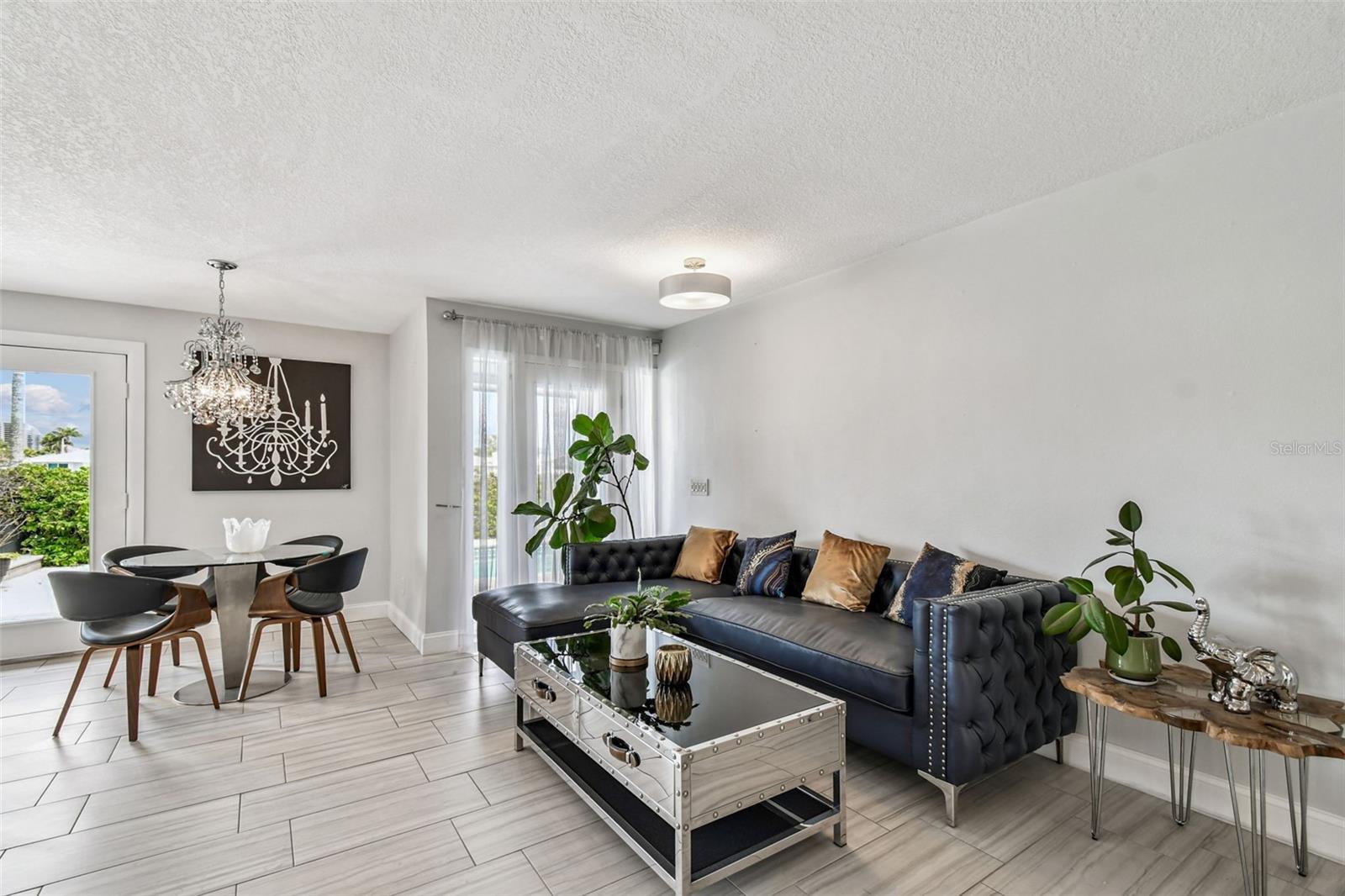 HOWARD ESTATES - Residential