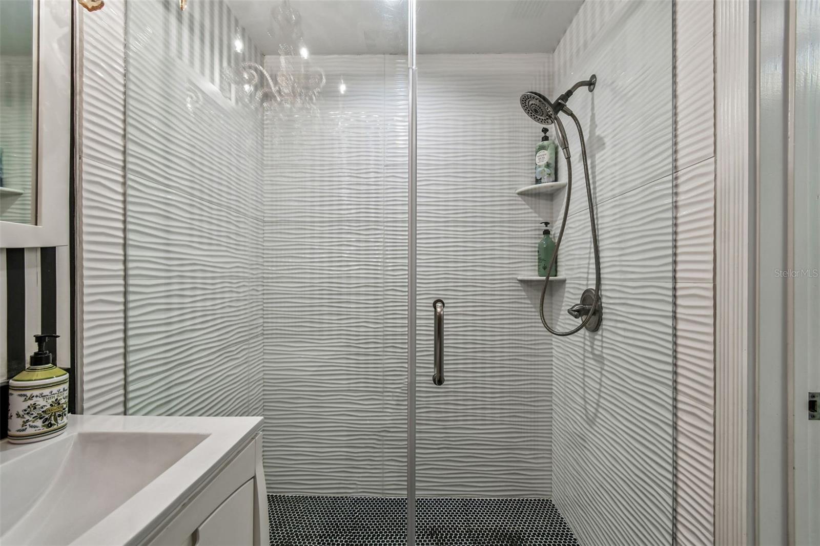 HOWARD ESTATES - Residential