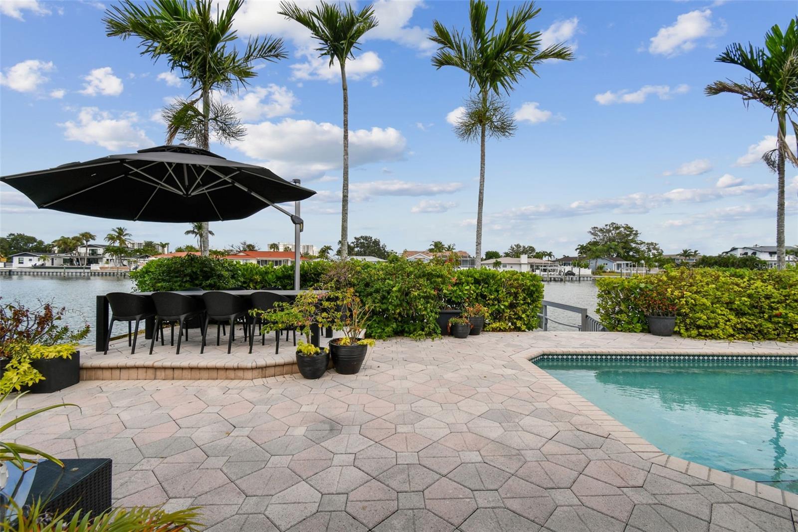 HOWARD ESTATES - Residential