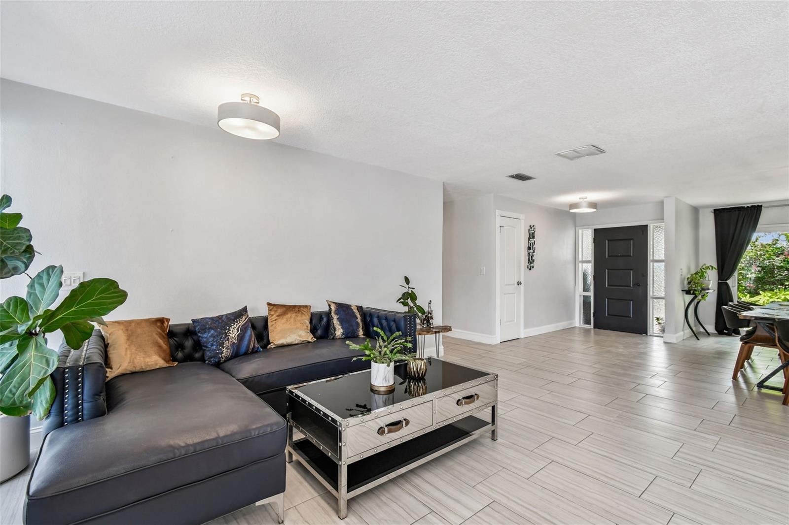 HOWARD ESTATES - Residential