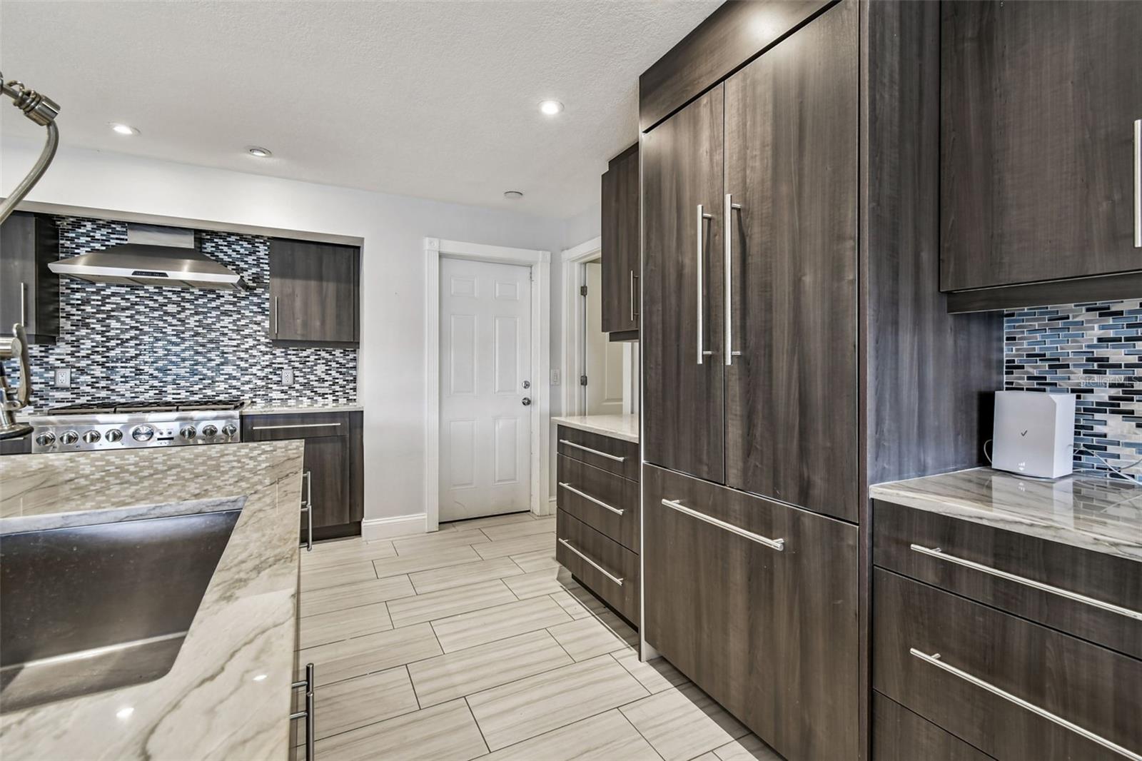 HOWARD ESTATES - Residential