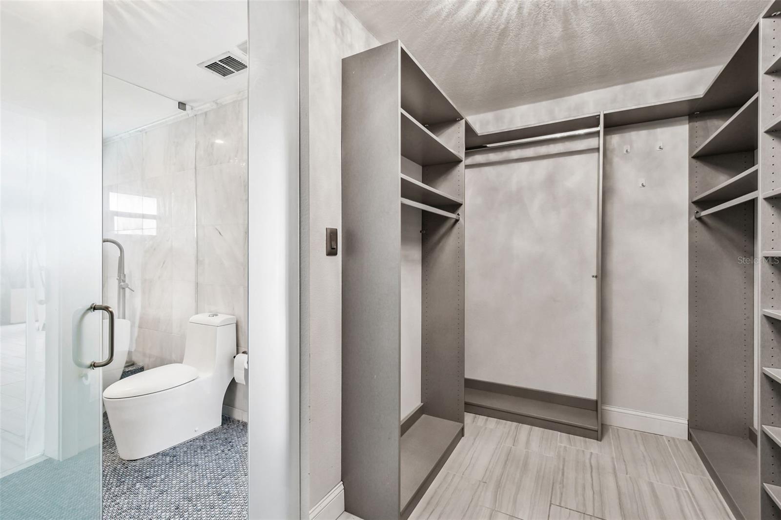 HOWARD ESTATES - Residential