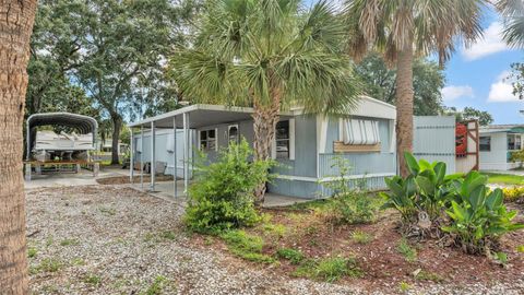 Photo of 2068 Thelma Drive, Lake Alfred, FL 33850 (MLS # L4954135)