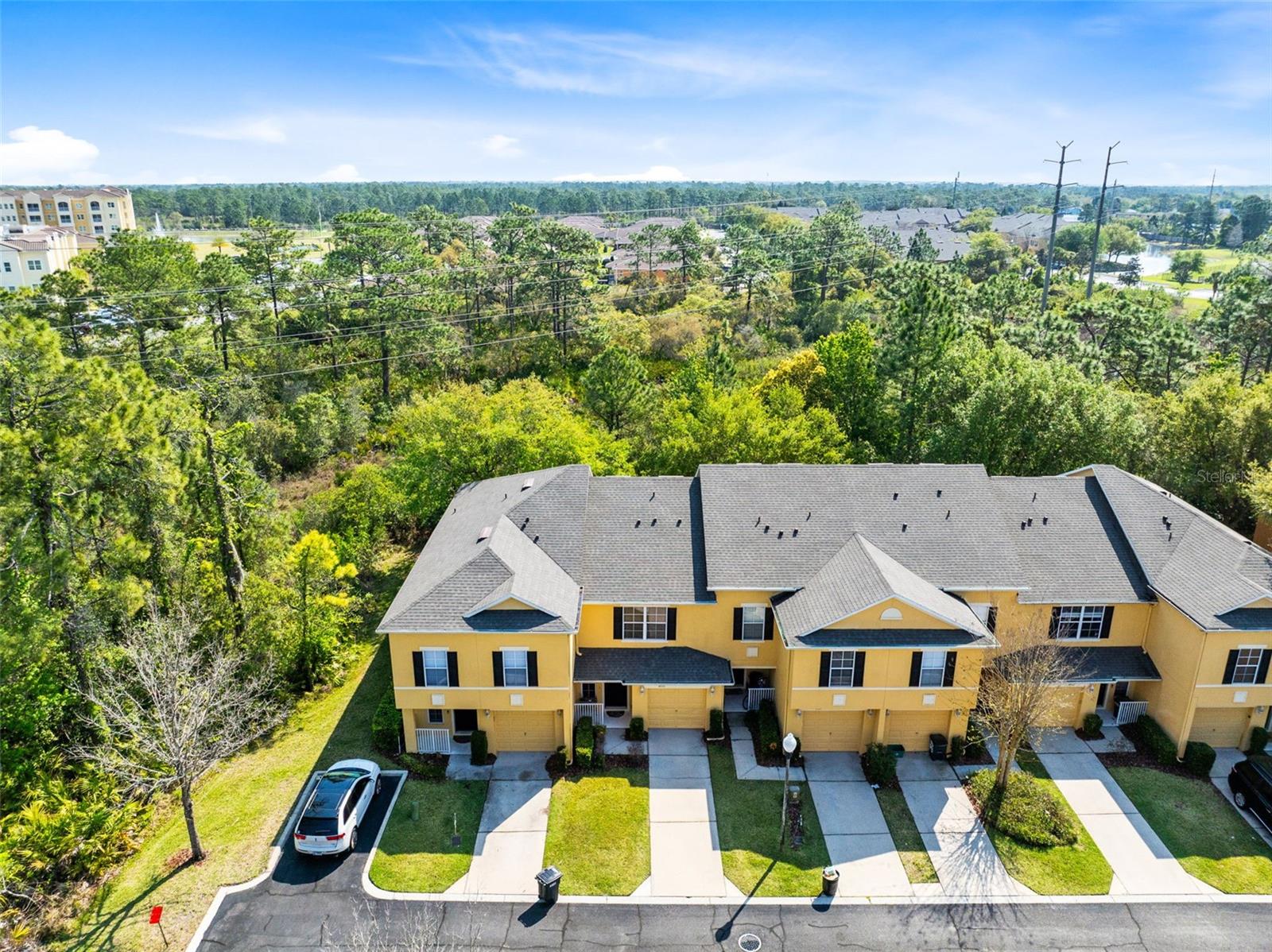 HAWTHORNE GLEN TWNHMS - Residential