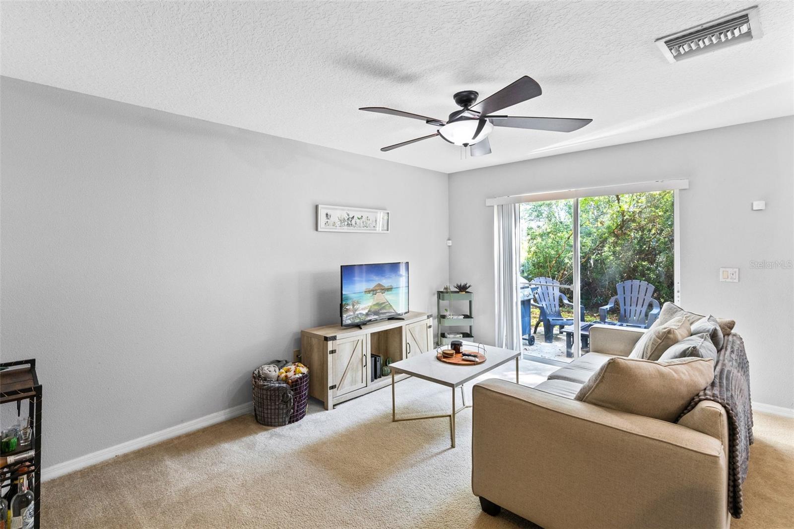 HAWTHORNE GLEN TWNHMS - Residential