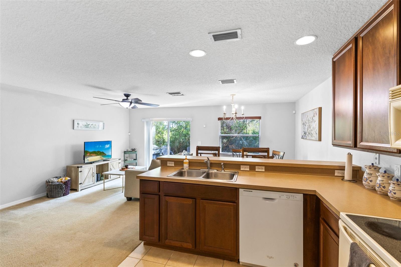 HAWTHORNE GLEN TWNHMS - Residential