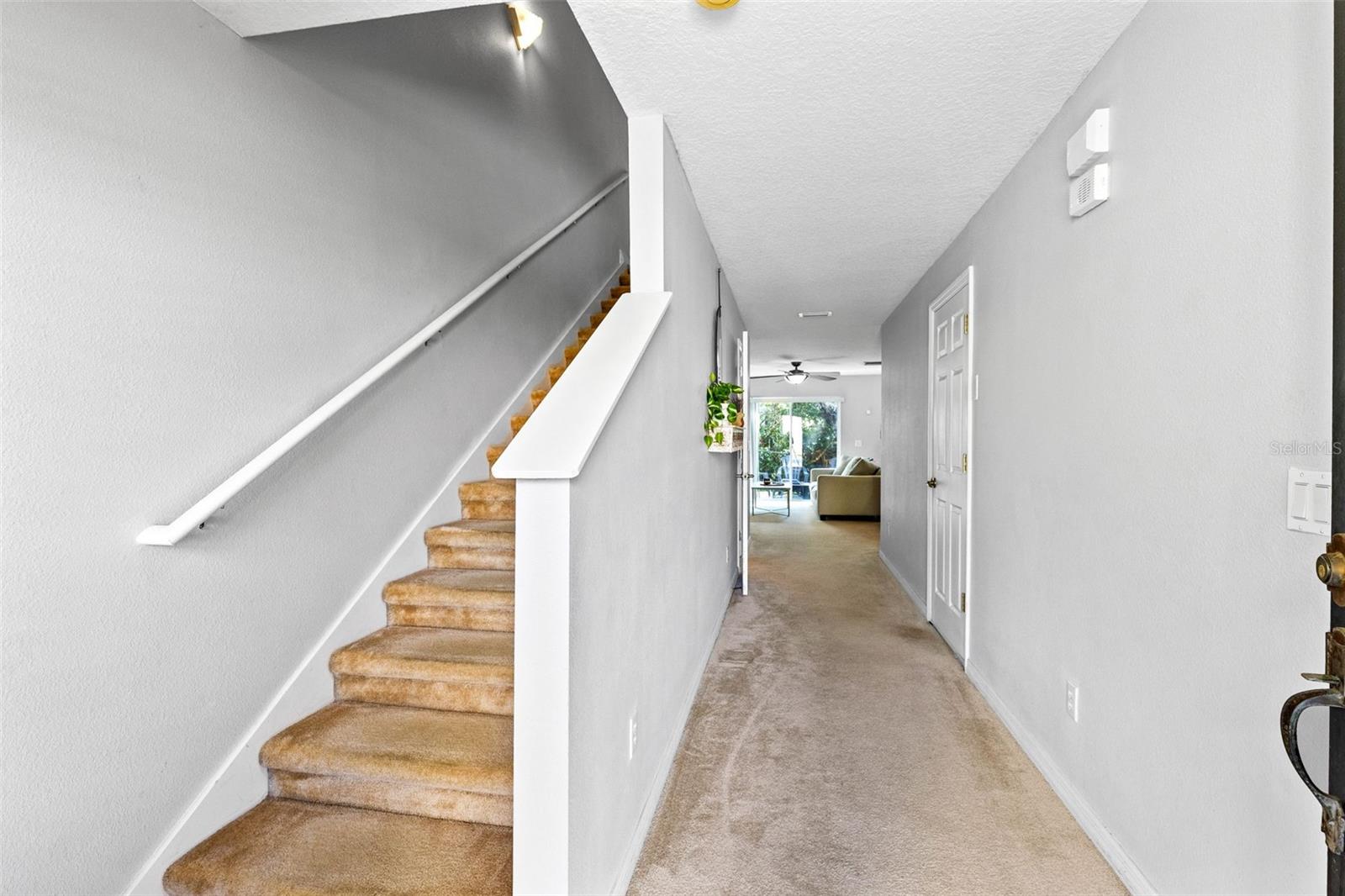 HAWTHORNE GLEN TWNHMS - Residential