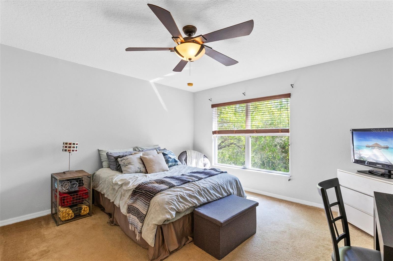 HAWTHORNE GLEN TWNHMS - Residential