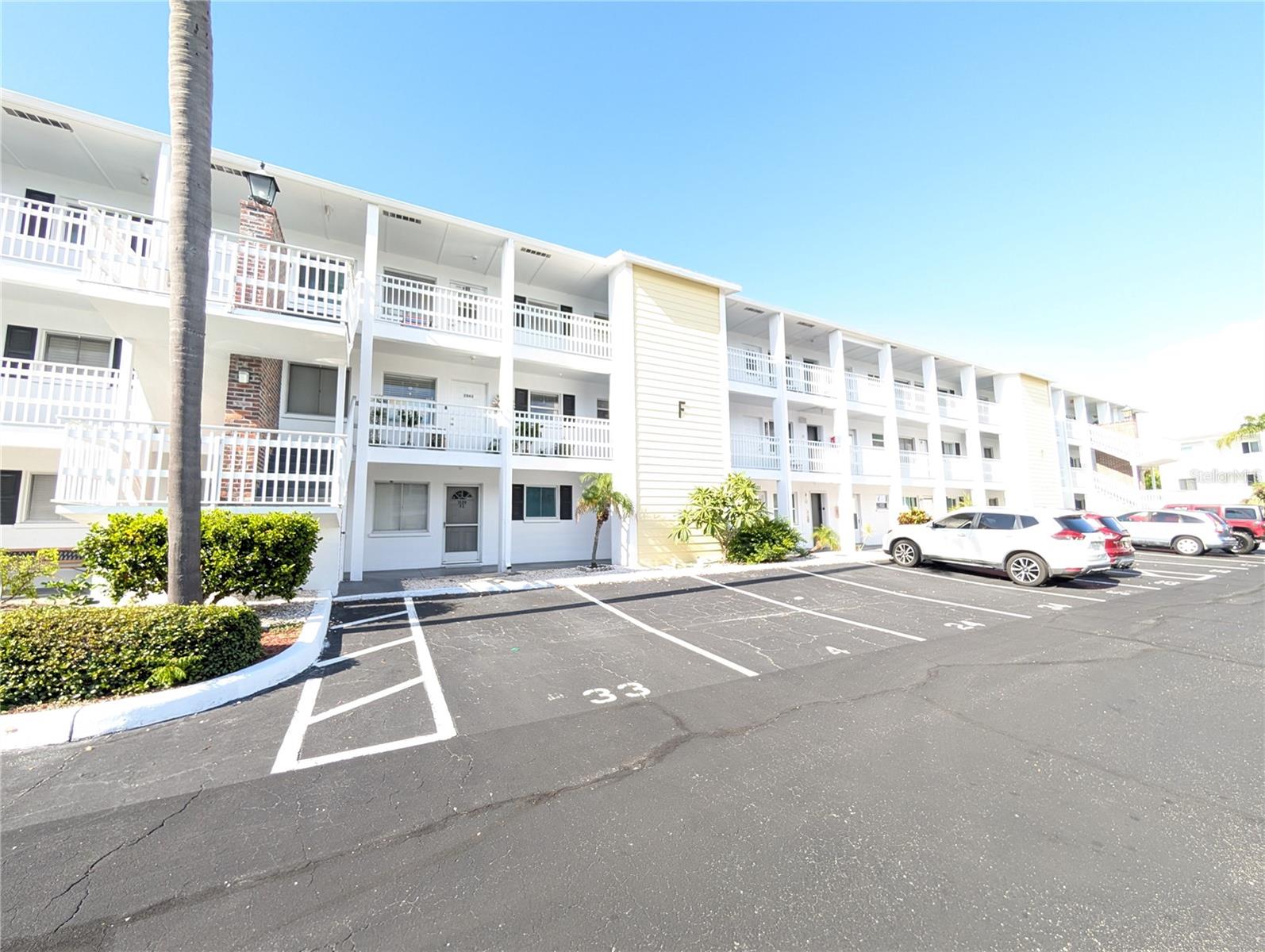 BAYSHORE GARDENS APTS 4 - Residential