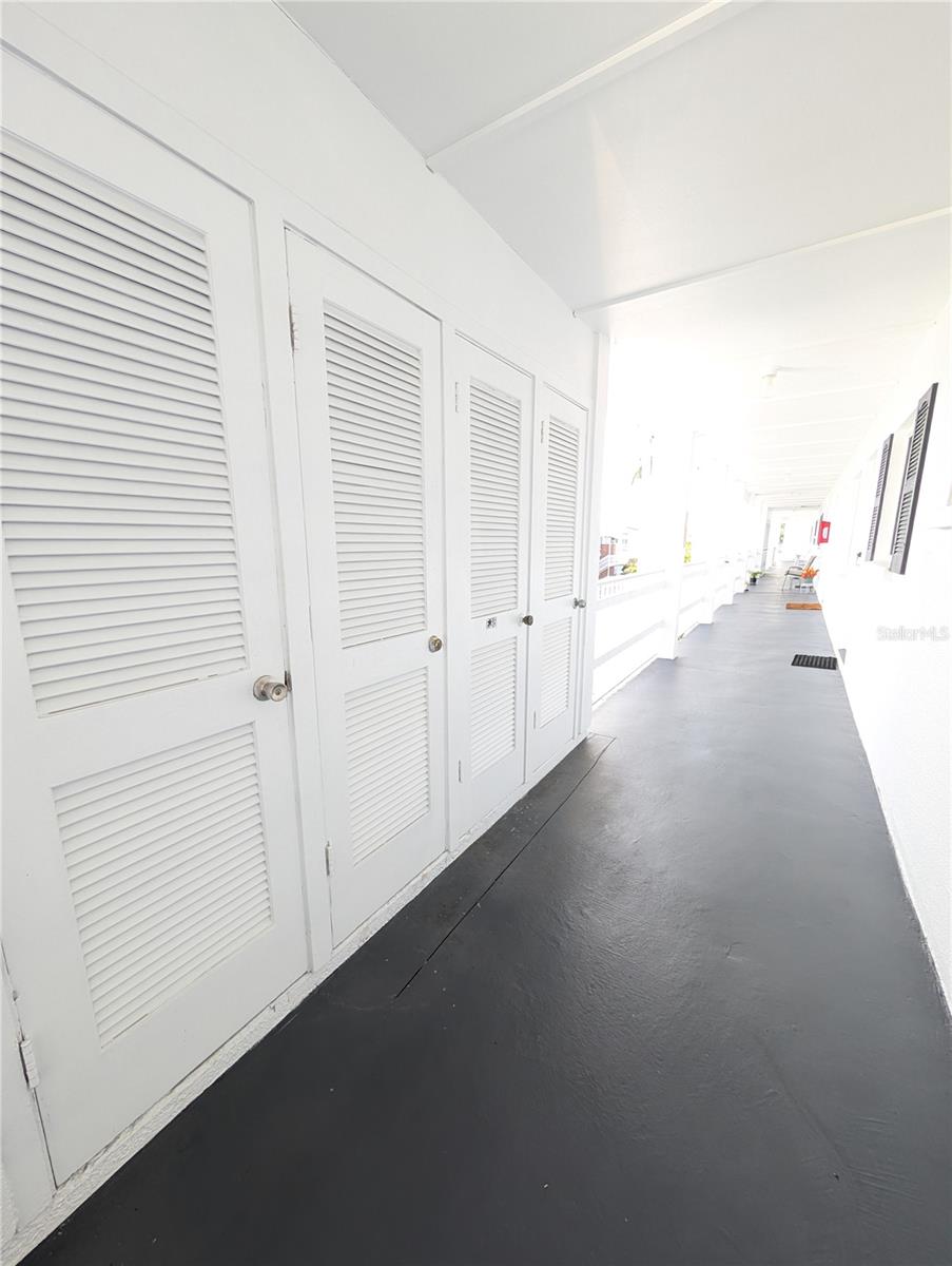 BAYSHORE GARDENS APTS 4 - Residential