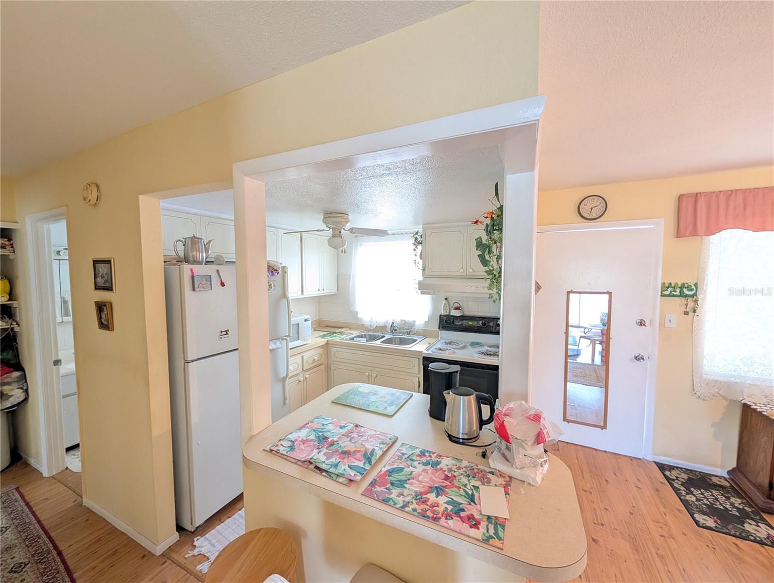 BAYSHORE GARDENS APTS 4 - Residential