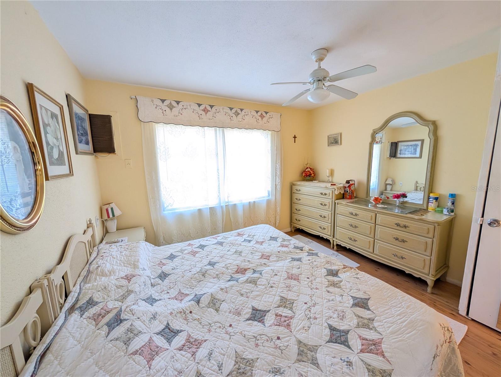 BAYSHORE GARDENS APTS 4 - Residential