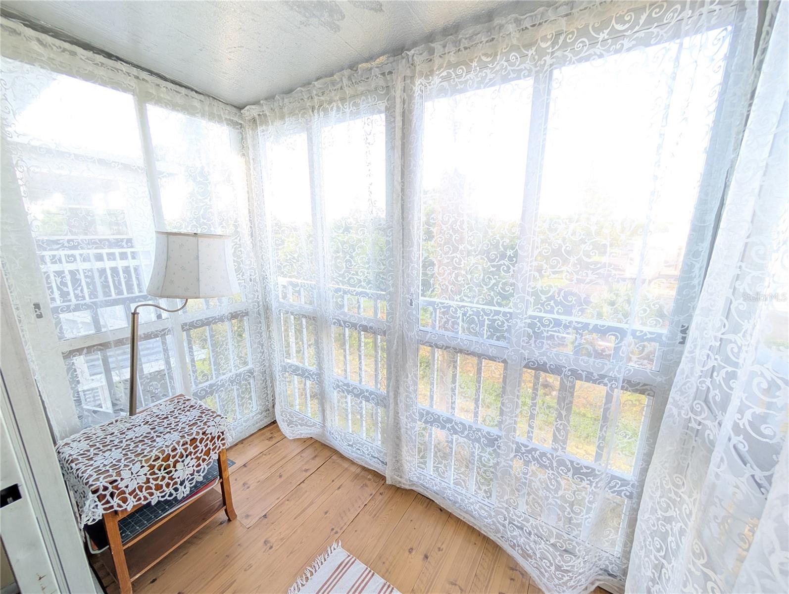 BAYSHORE GARDENS APTS 4 - Residential