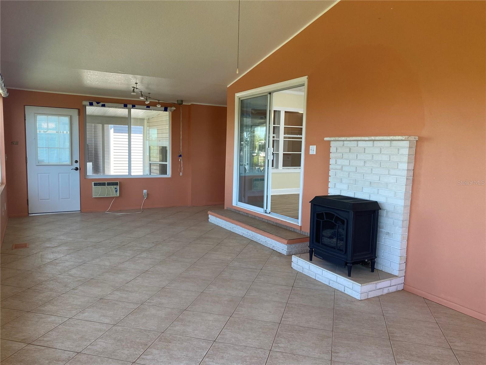 HARBOR COVE - Residential