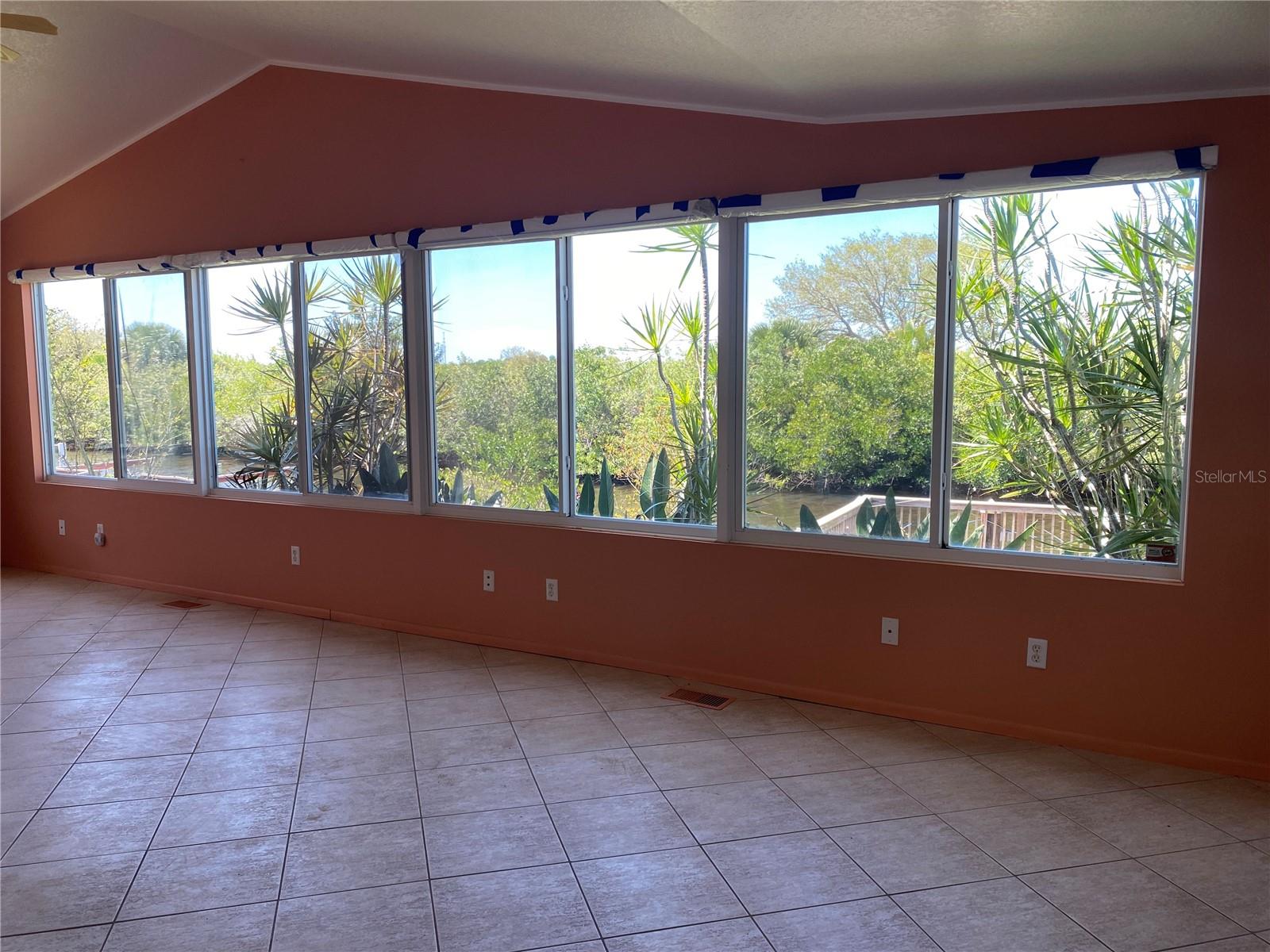 HARBOR COVE - Residential