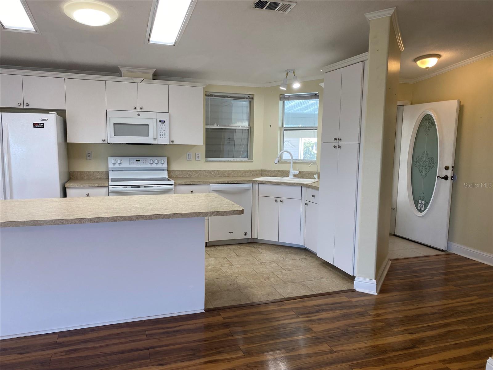 HARBOR COVE - Residential