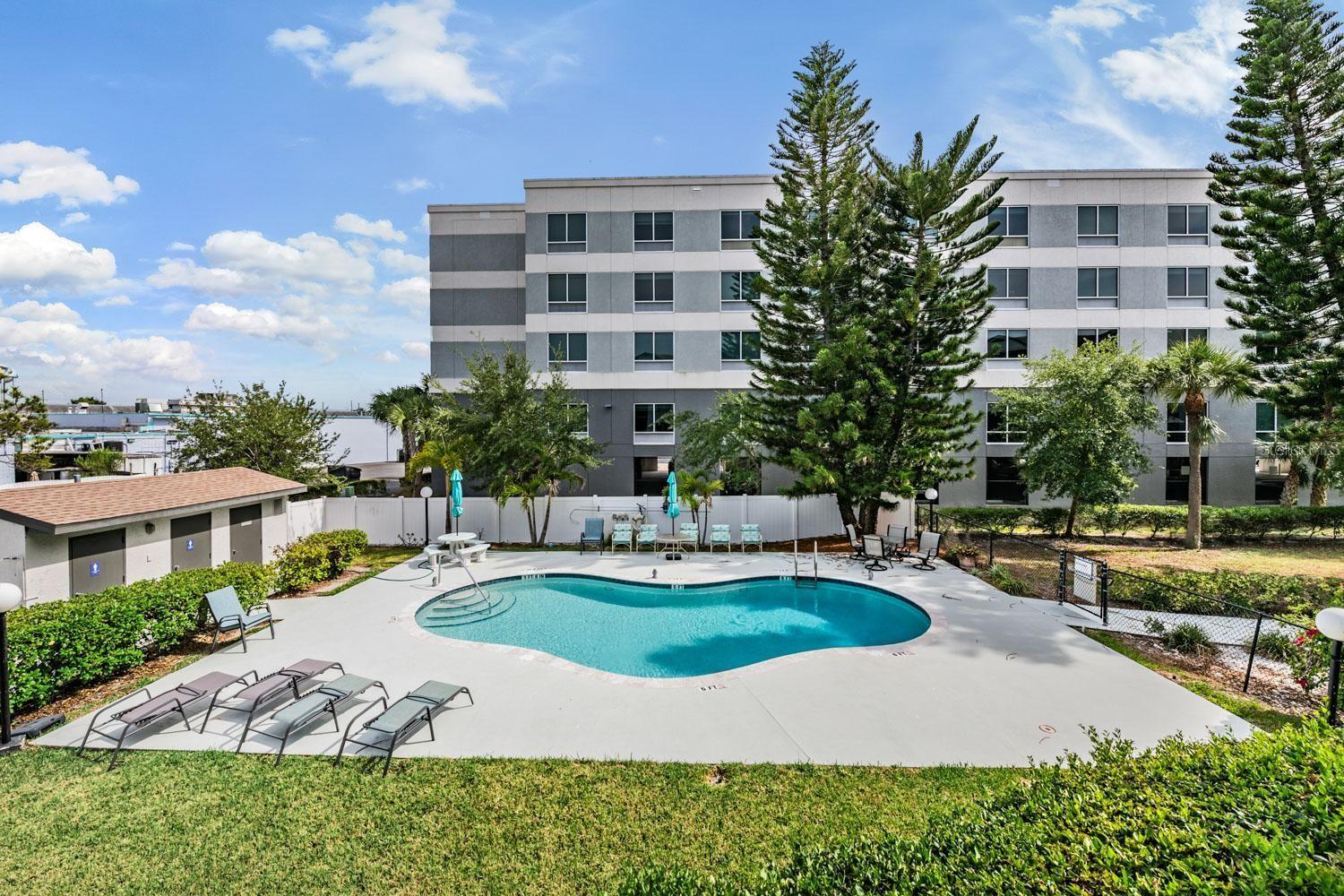 MACEDONIAN CONDO - Residential