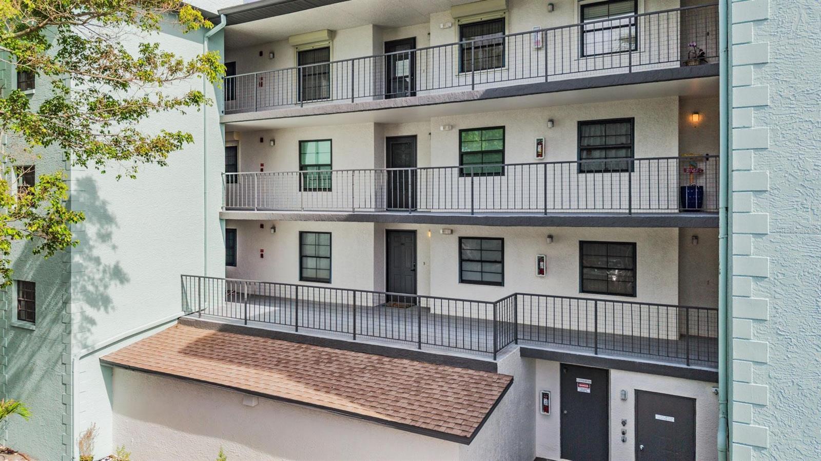 MACEDONIAN CONDO - Residential
