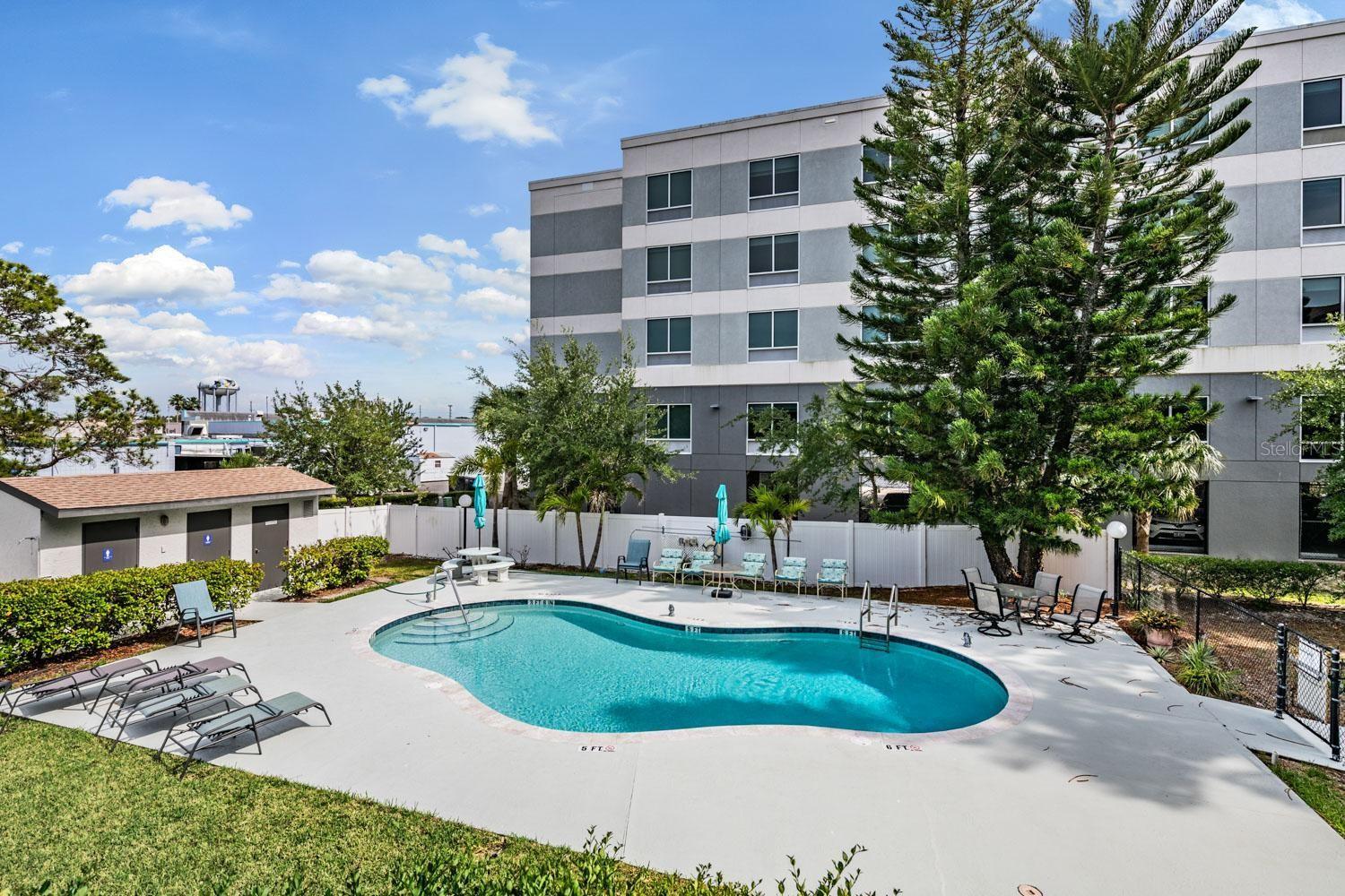 MACEDONIAN CONDO - Residential