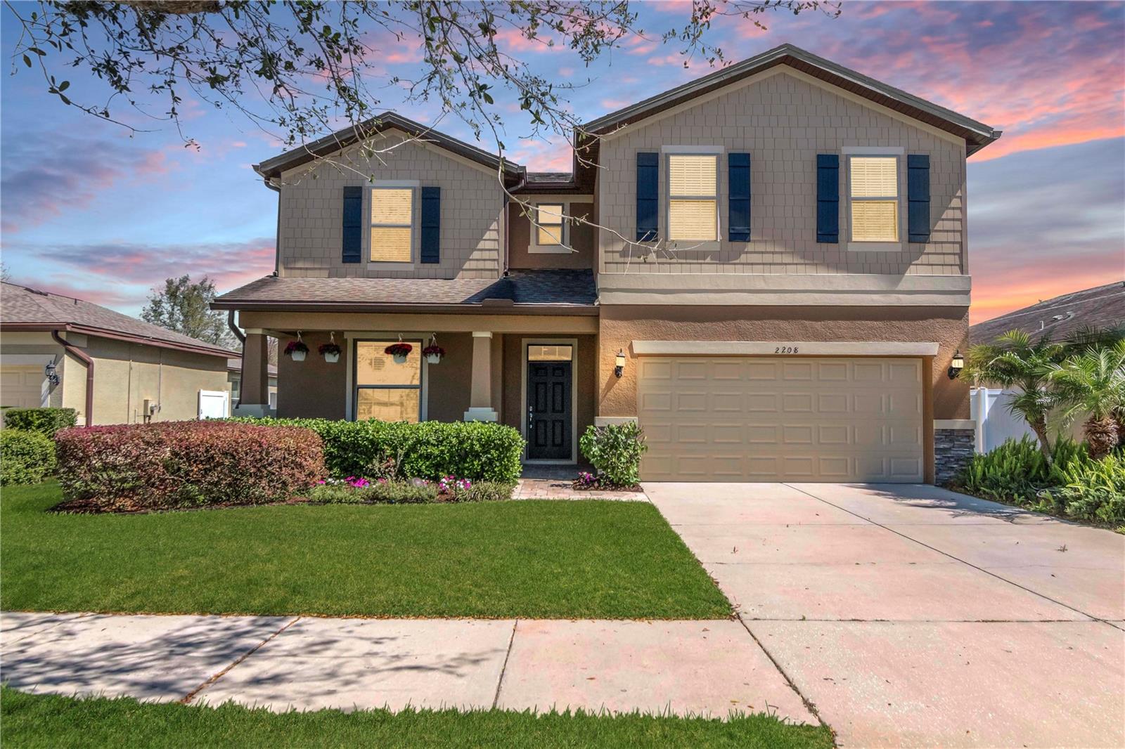 2208 LANDSIDE DRIVE