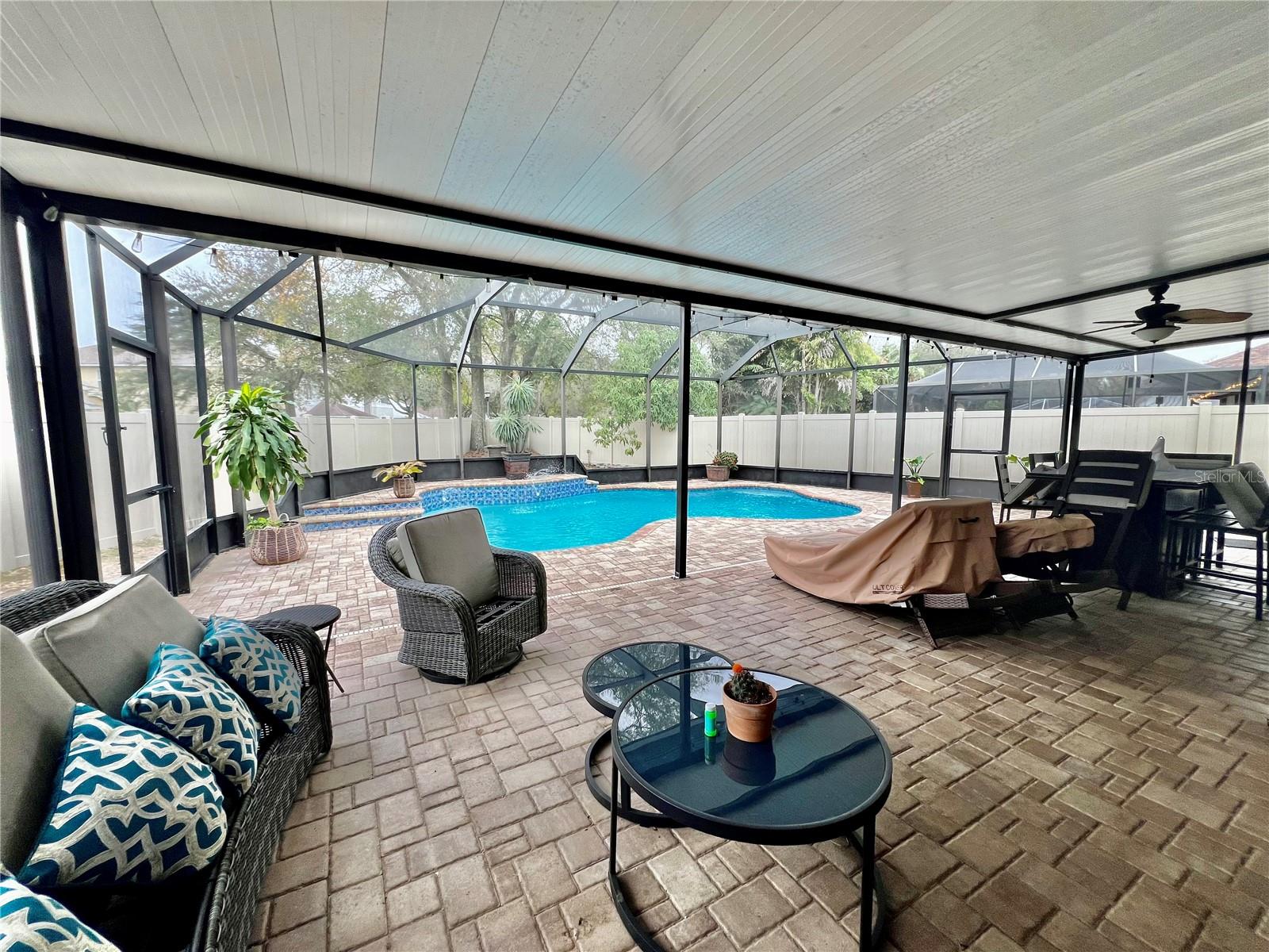 WHISPERING OAKS SECOND ADDITIO - Residential Lease