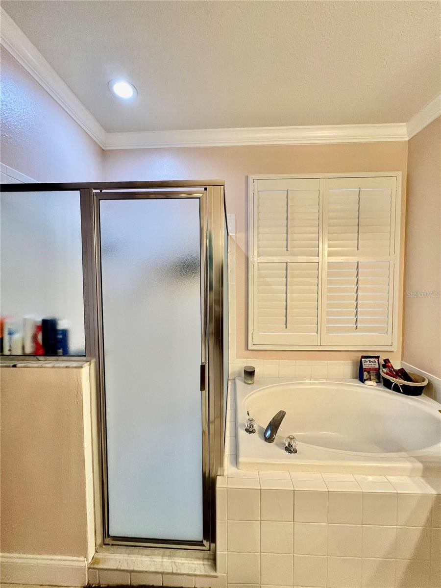 WHISPERING OAKS SECOND ADDITIO - Residential Lease