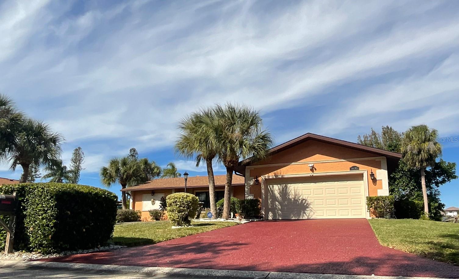 BAYWINDS ESTATES - Residential