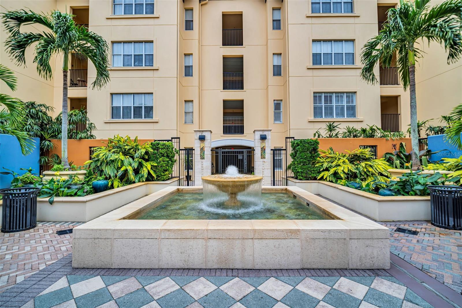 MADISON AT ST PETE II - Residential