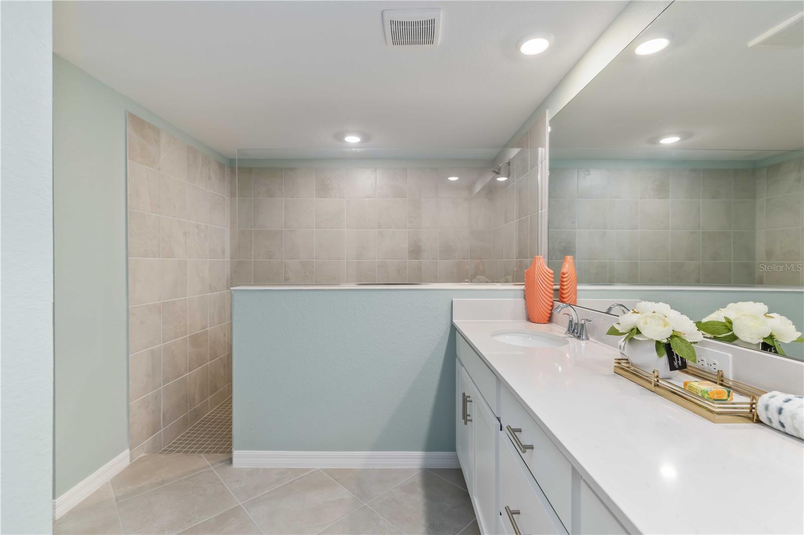 LEGENDS COVE - Residential