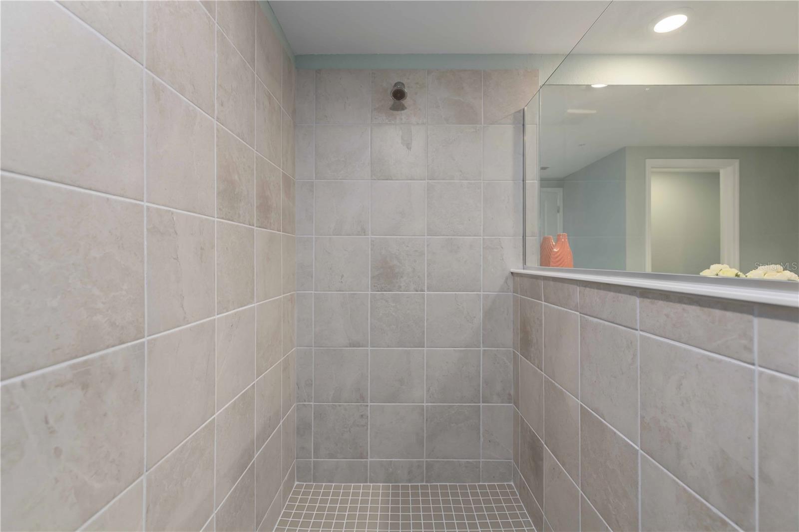 LEGENDS COVE - Residential