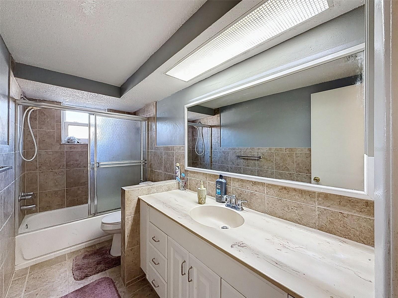 REGENCY PARK - Residential