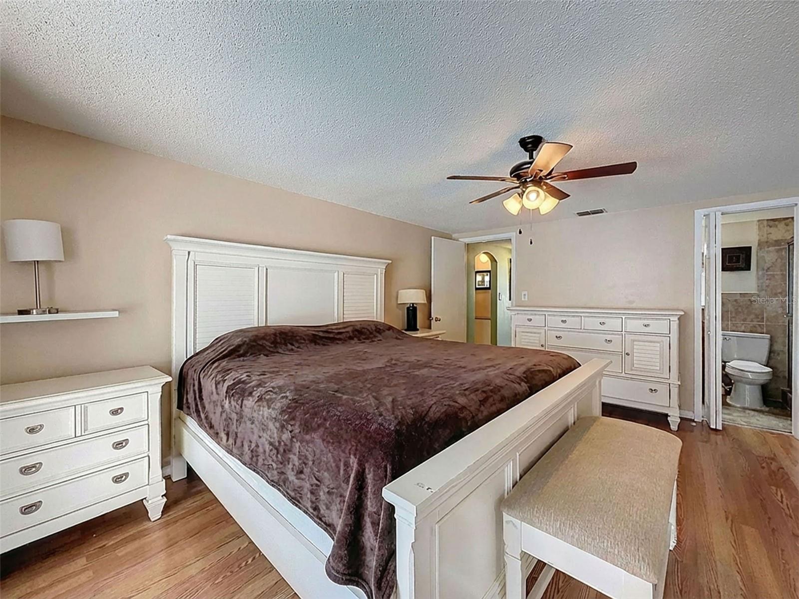 REGENCY PARK - Residential