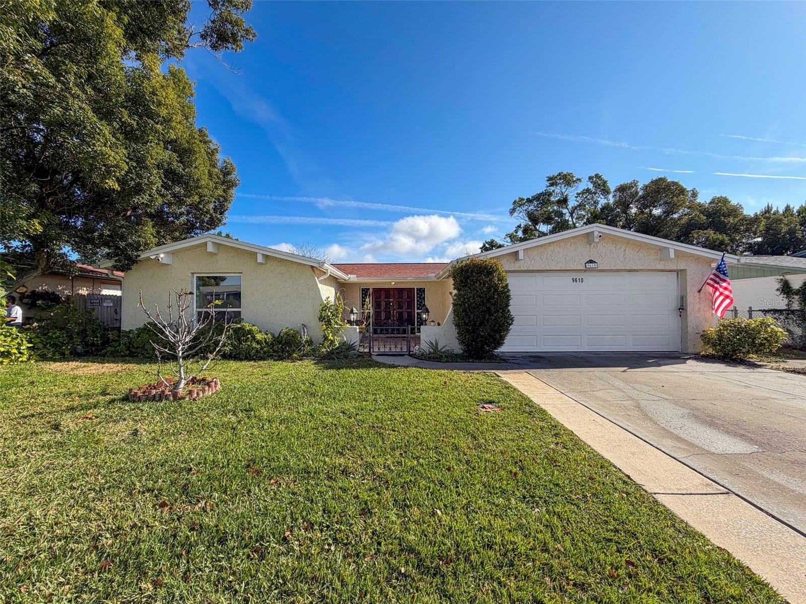 REGENCY PARK - Residential