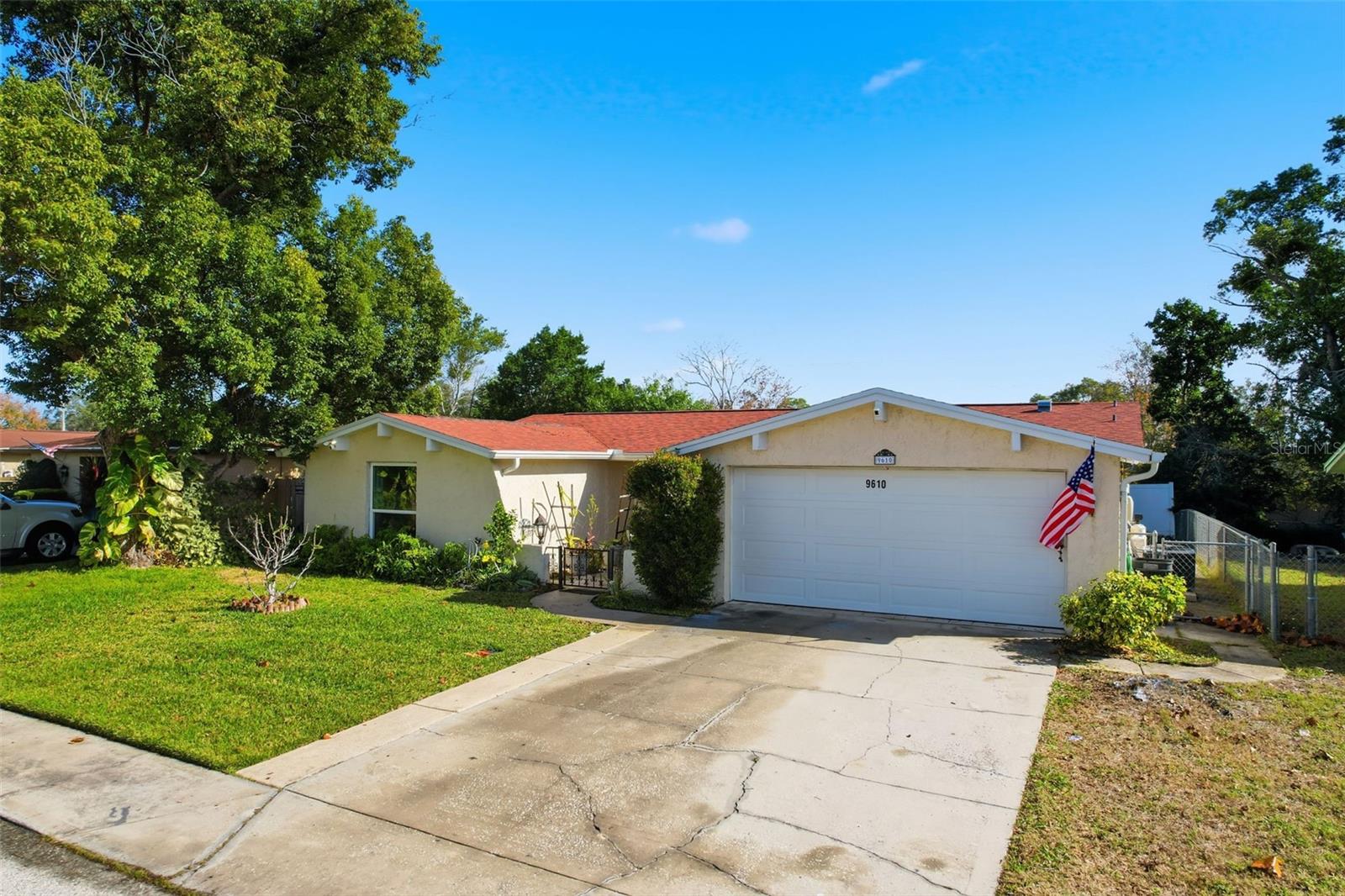 REGENCY PARK - Residential