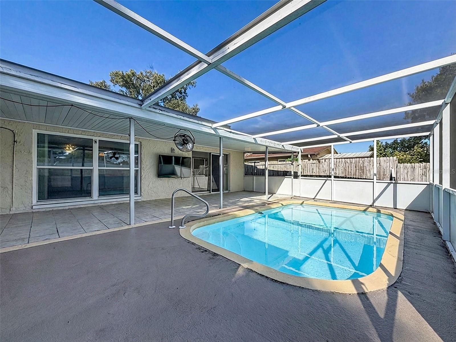 REGENCY PARK - Residential