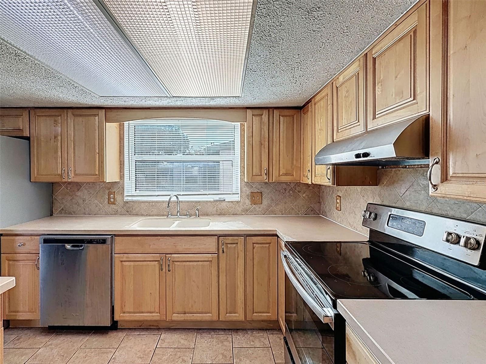 REGENCY PARK - Residential