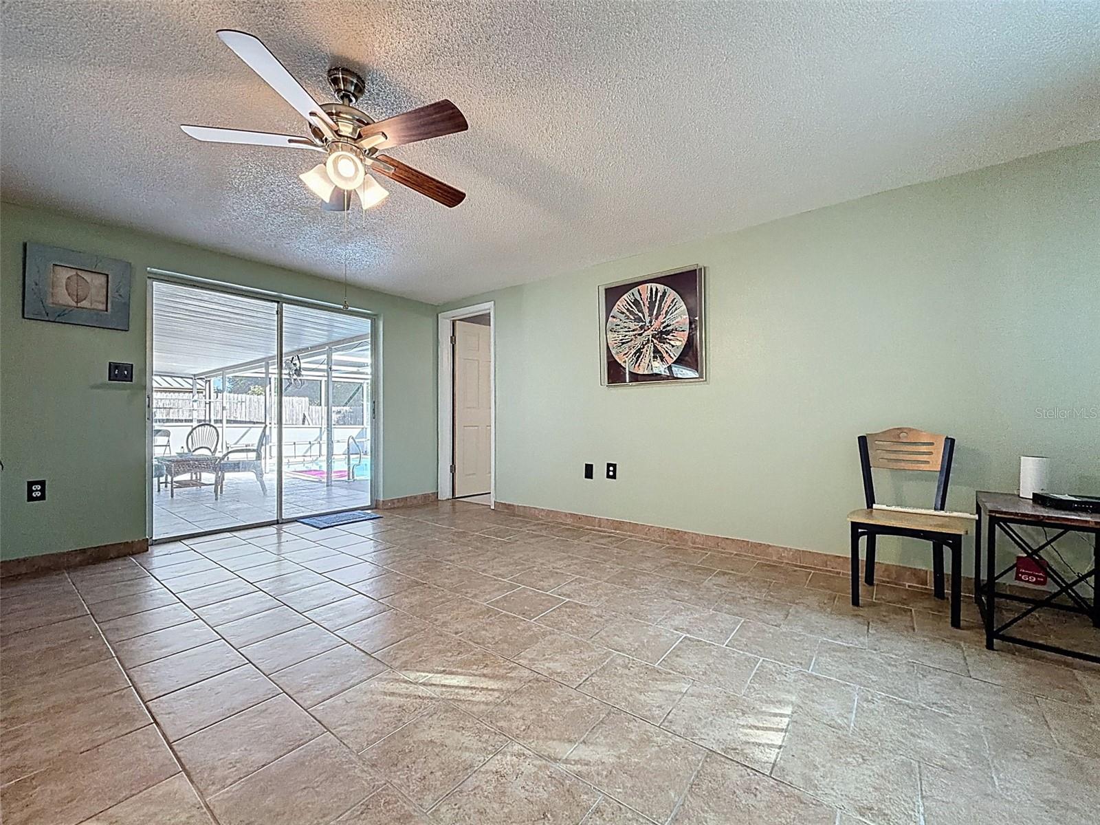 REGENCY PARK - Residential