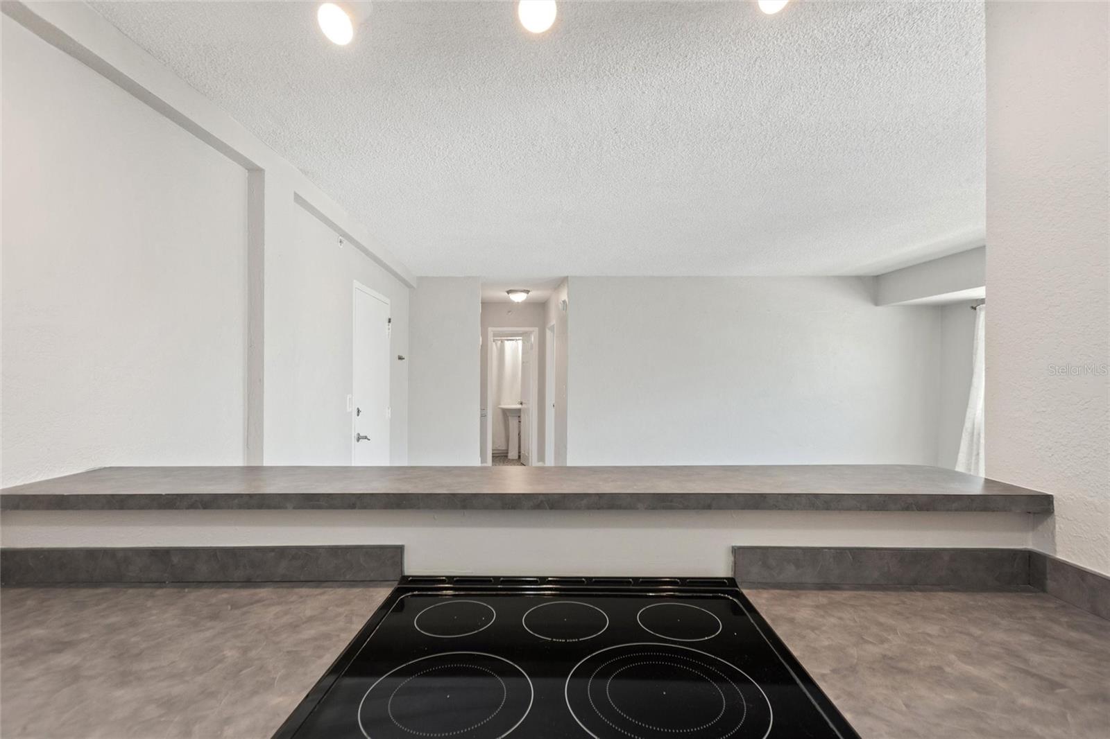 WAVE THE CONDO - Residential