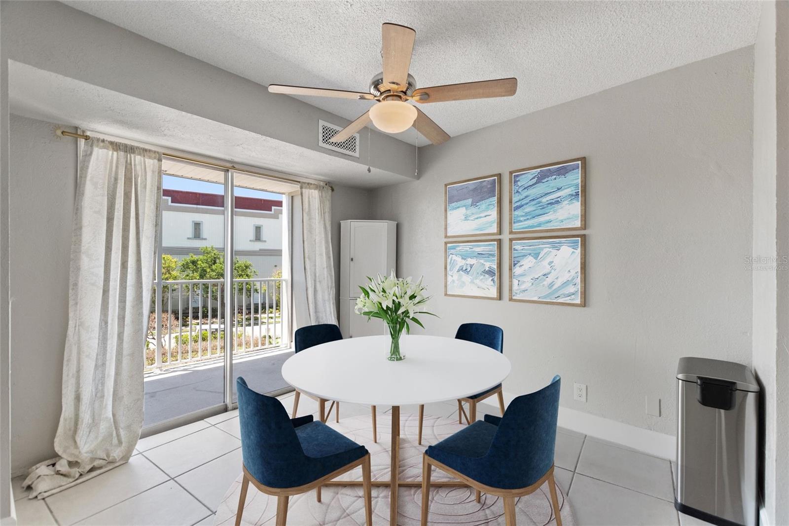 WAVE THE CONDO - Residential