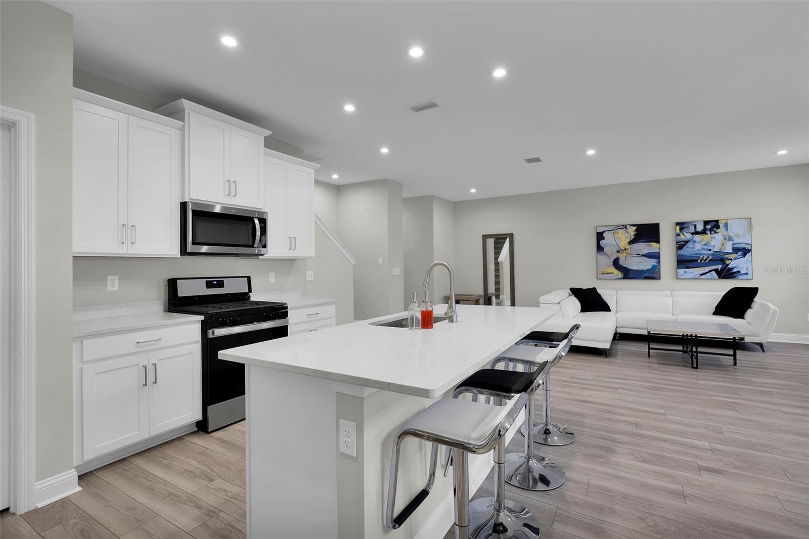 WELLS CRK PH 3A - Residential Lease